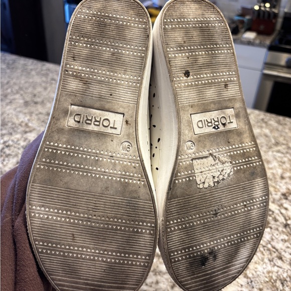 Torrid White Perforated Sneakers - Picture 4 of 6